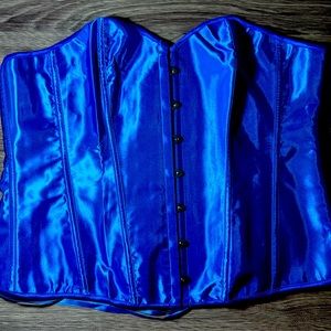 Brand new with tags 5xl corsets